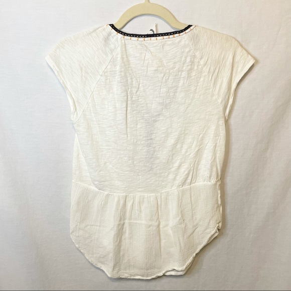 Anthropologie Akemi + Kin White Peasant Boho Top - Picture 7 of 7